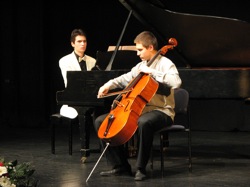 Cazacu, cello and Bocaneanu, piano (Photo: Claudia Lazar) 